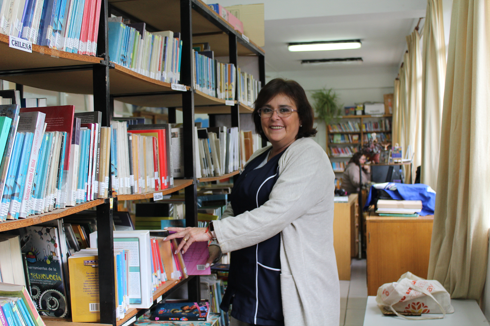 Verónica Lechuga, bibliotecaria y coordinadora del CRA del IPE