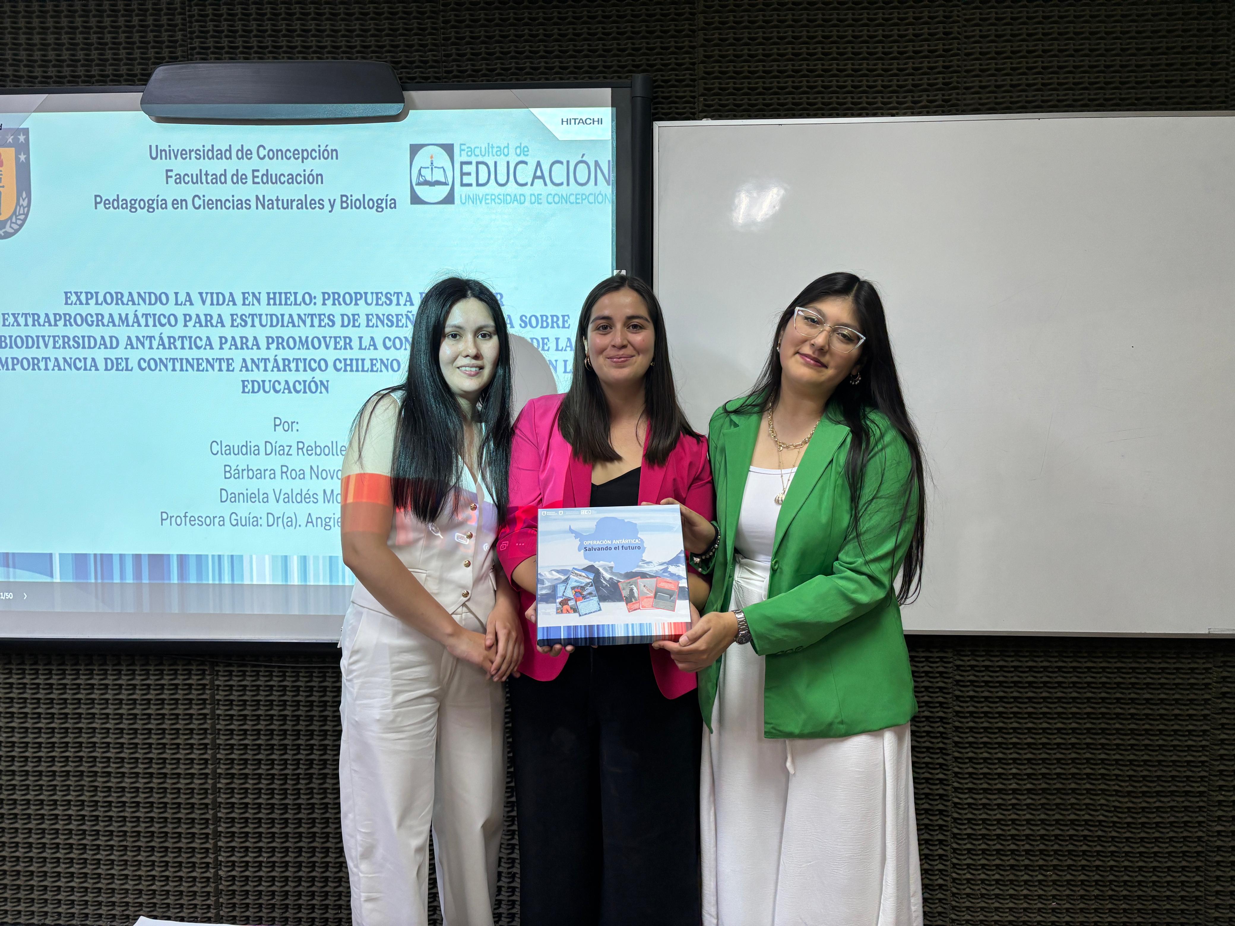 Bárbara Roa, Claudia Díaz y Daniela Valdés, docentes de Ciencias Naturales y Biología de la Universidad de Concepción