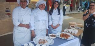 Estudiantes de Gastronomía del Colegio Nuestra Señora y Madre del Carmen de Melipilla